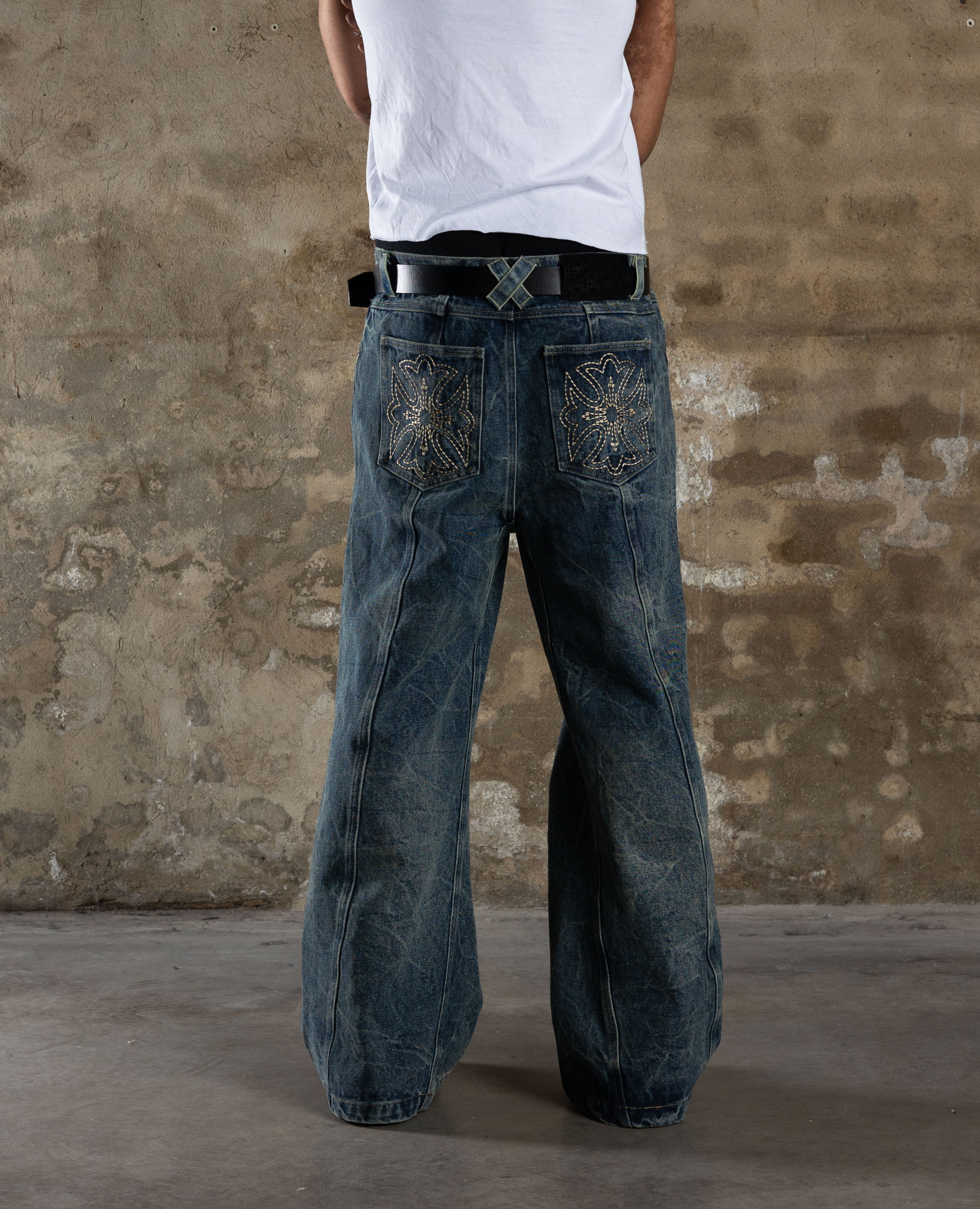 BOOTCUT DENIM